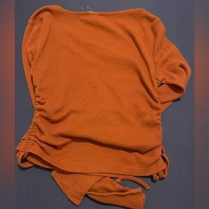 MEDIUM ORANGE TOP